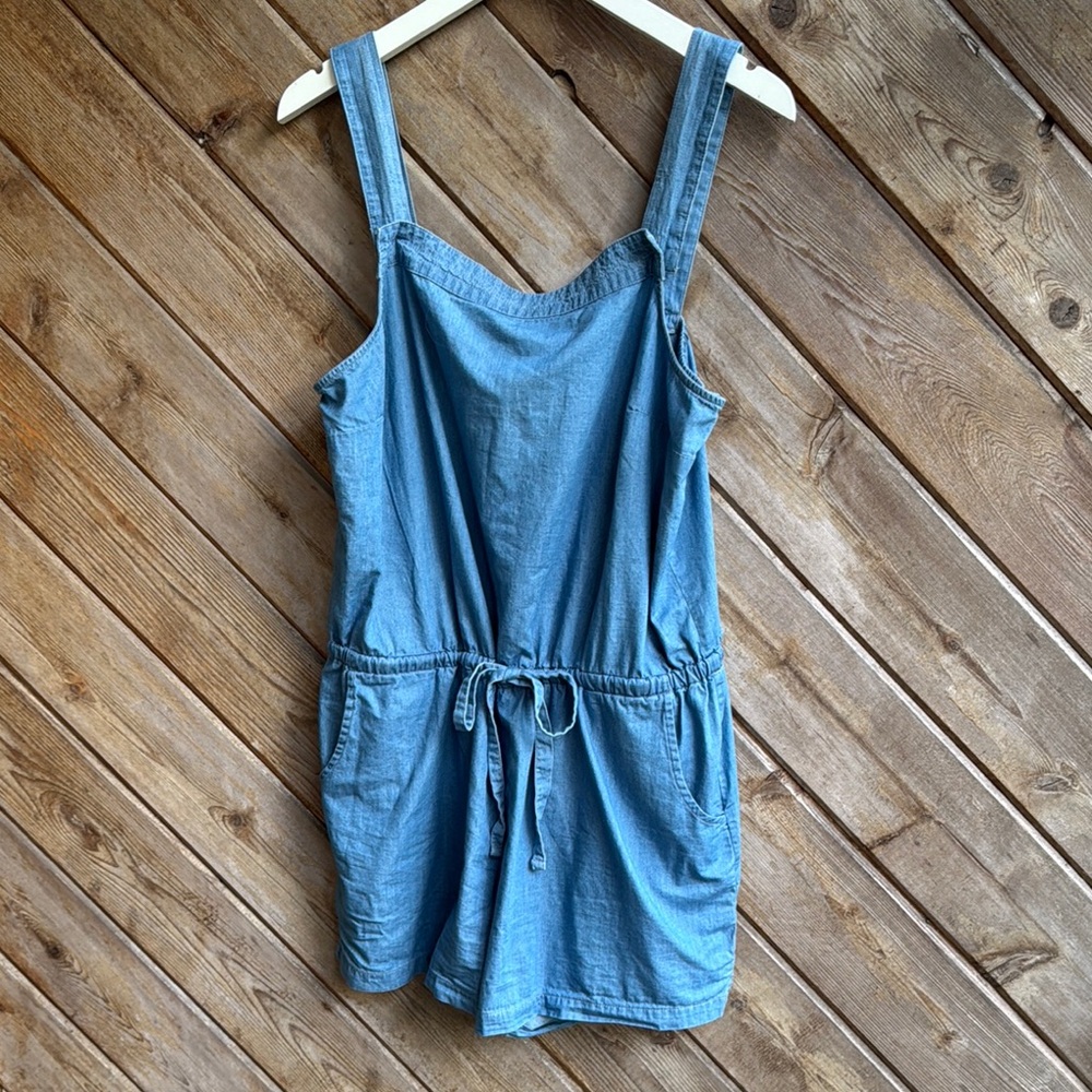 Old Navy Light Blue Denim Romper shorts size large